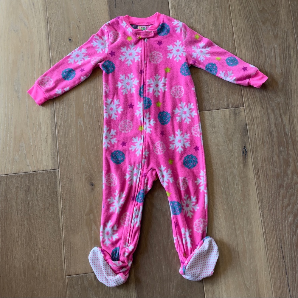 Footie footed pajamas toddler size 3T hot pink snowflakes
